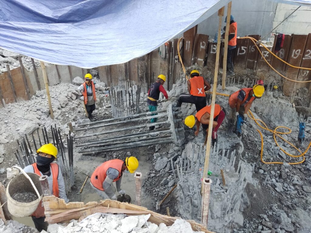 Pemecahan Batuan Dengan Expansif Mortar